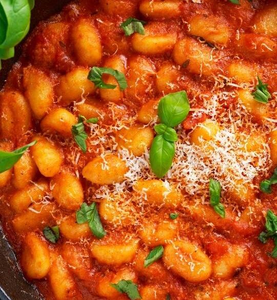 Gnocchi With Pomodoro Sauce Magenta Streaks